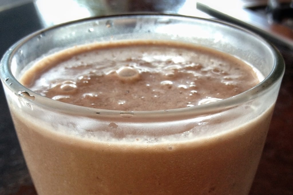 Vegan Chocolate Banana Almond Smoothie1