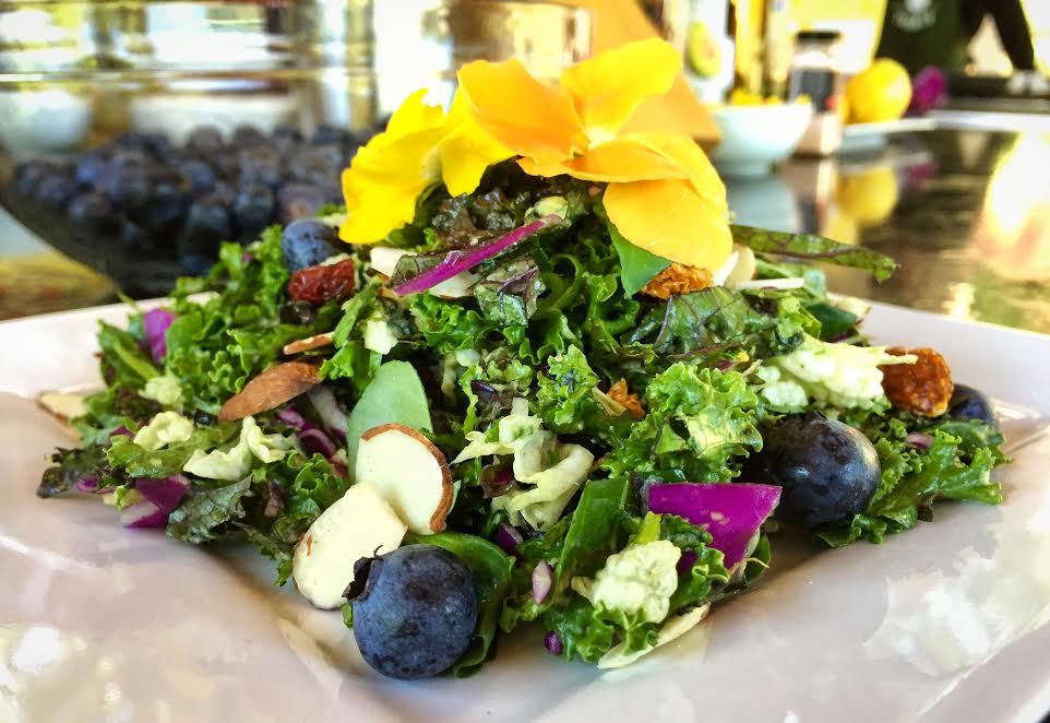 Kale Superfoods Salad - Healthy Eating 101